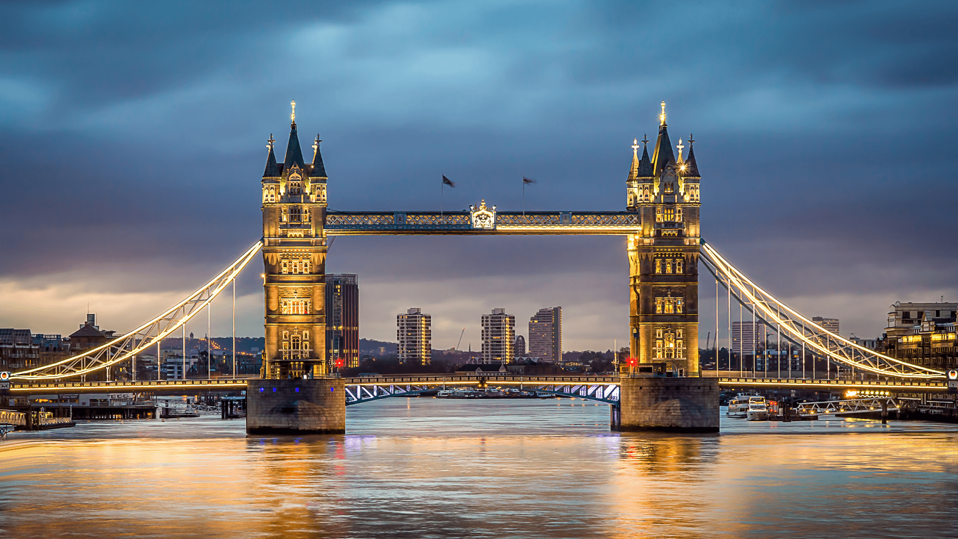 London, England – Big Ben, Buckingham Palace, Tower Bridge