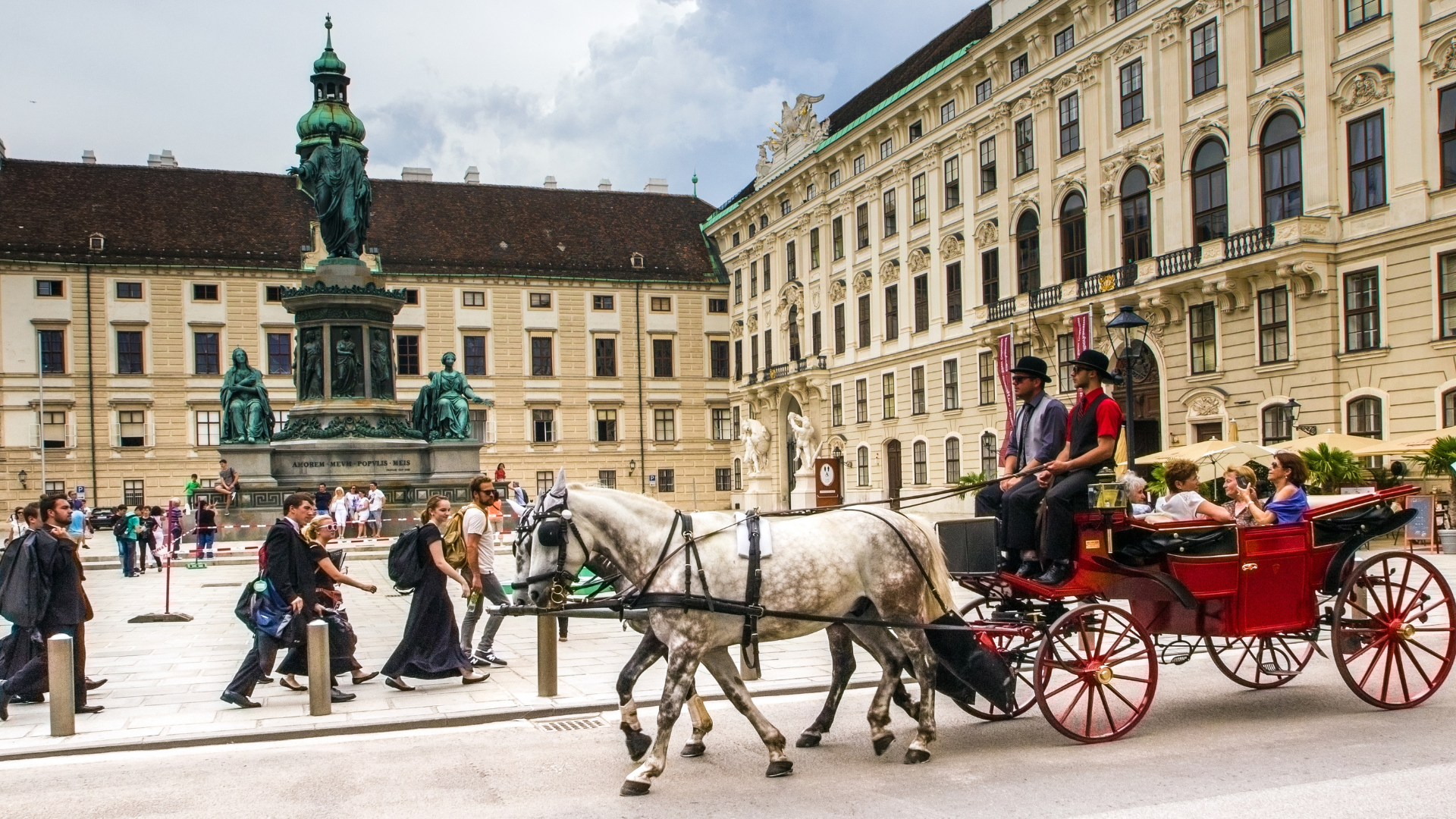 Wien bietet eine Vielzahl von Aktivitäten für Kulturinteressierte und Genießer.